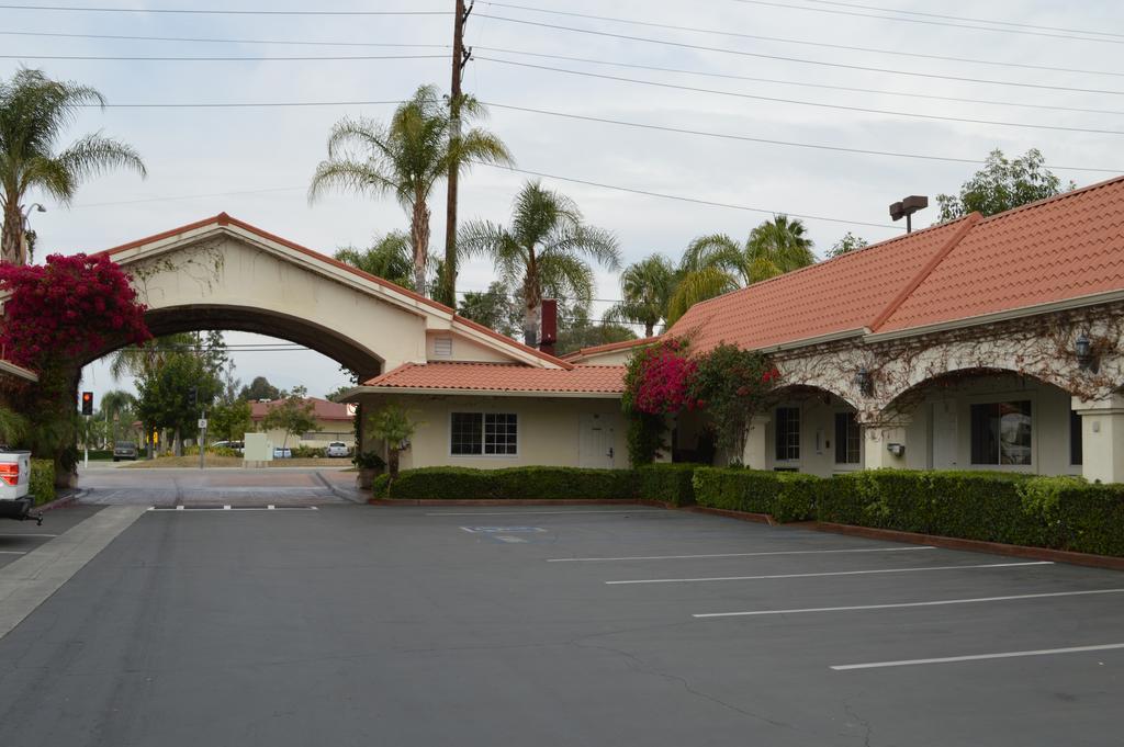Dynasty Suites Redlands Exterior foto